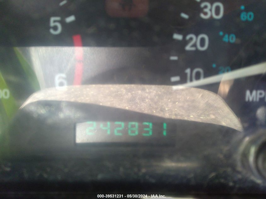 2000 Jeep Wrangler Sport VIN: 1J4FA49S7YP789862 Lot: 39531231