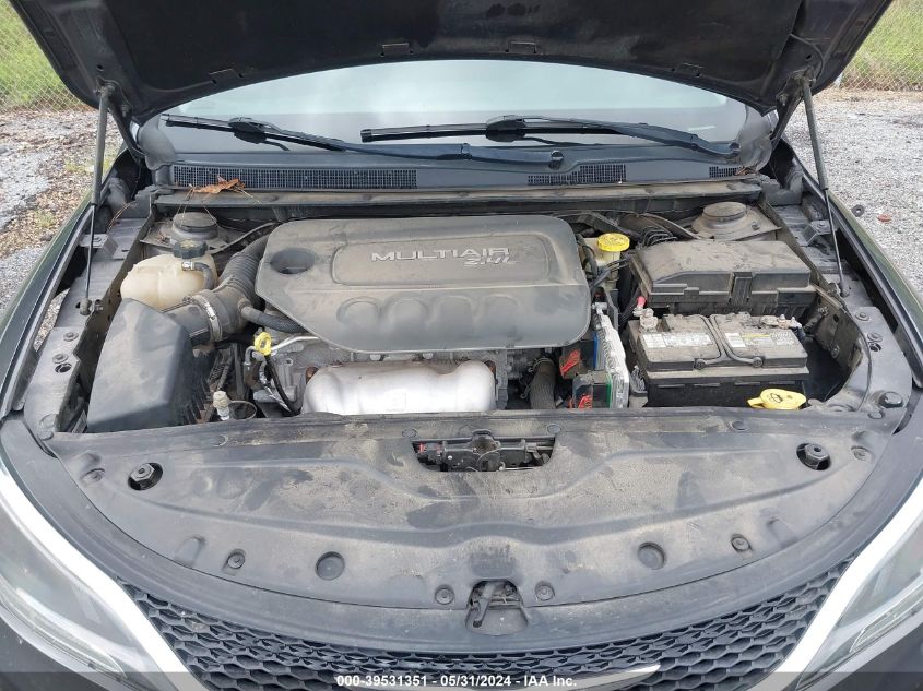 2016 Chrysler 200 C VIN: 1C3CCCCB8GN100738 Lot: 39531351