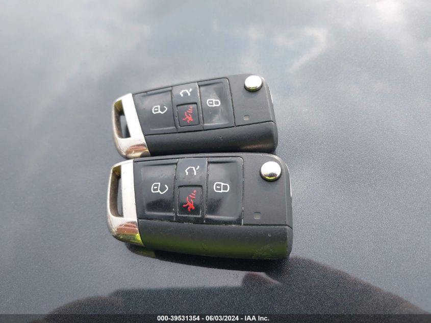 2017 VOLKSWAGEN GOLF GTI AUTOBAHN 4-DOOR/S 4-DOOR/SE 4-DOOR/SPORT 4-DOOR - 3VW5T7AU4HM026002