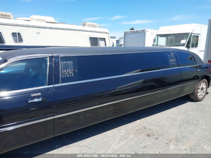 2007 Lincoln Town Car Executive VIN: 1L1FM88W17Y620578 Lot: 39531395