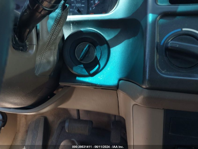 1998 Toyota Sienna Xle VIN: 4T3ZF13C0WU011487 Lot: 39531411