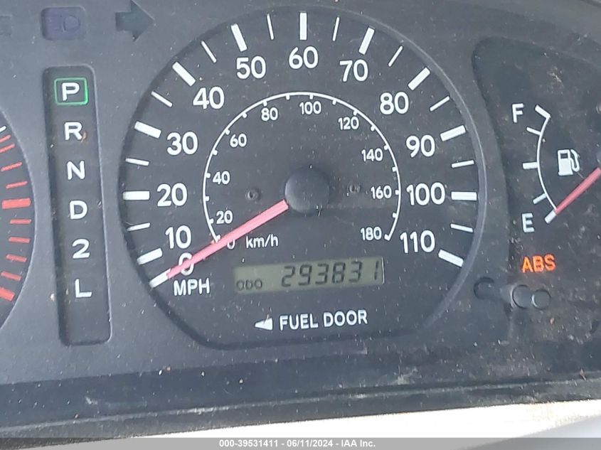 1998 Toyota Sienna Xle VIN: 4T3ZF13C0WU011487 Lot: 39531411