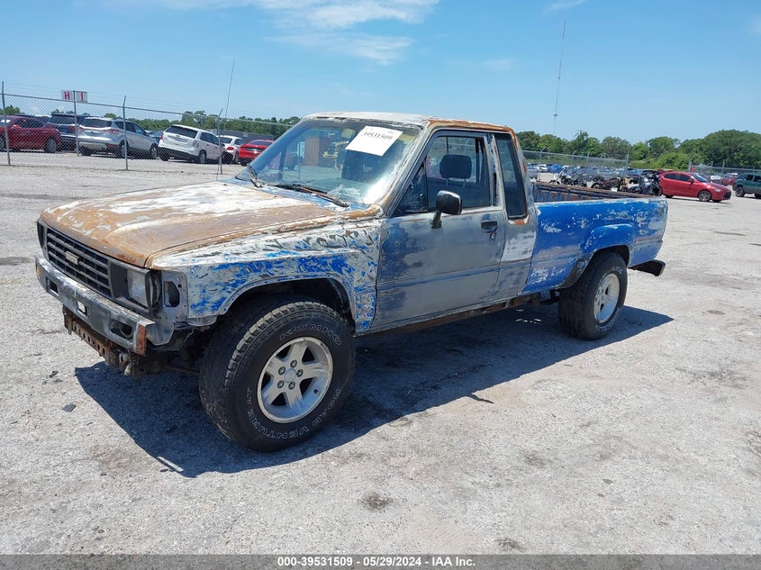 1986 Toyota Pickup Xtracab Rn70 Dlx VIN: JT4RN70D6G0014306 Lot: 39531509