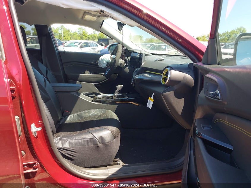 VIN KL77LHE28RC122774 2024 CHEVROLET TRAX FWD LT