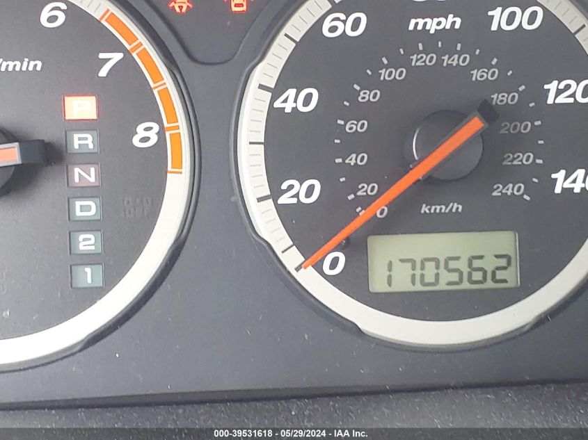 2003 Honda Cr-V Lx VIN: JHLRD68453C002015 Lot: 39531618