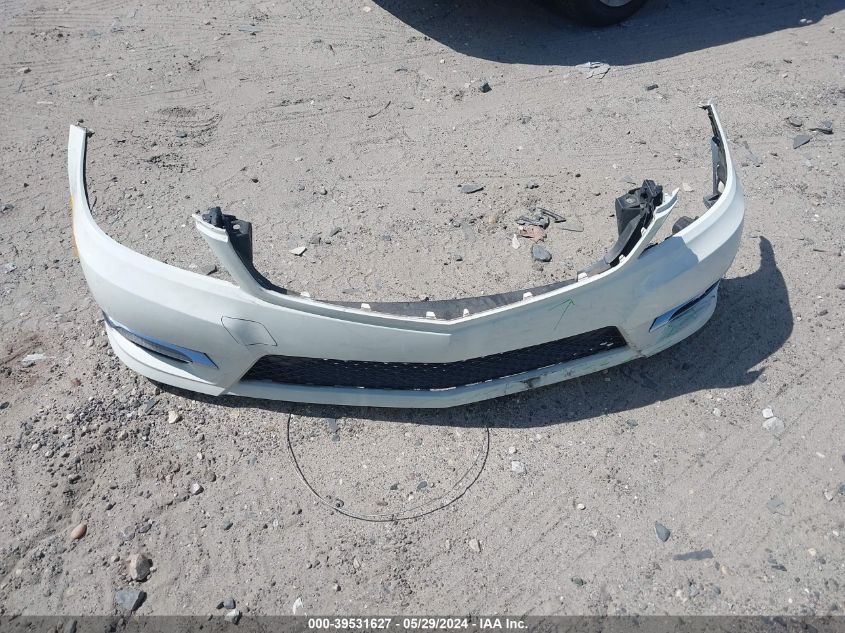 2012 Mercedes-Benz C 250 Luxury/Sport VIN: WDDGF4HB9CR201069 Lot: 39531627