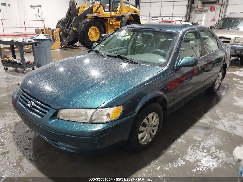 1997 Toyota Camry Le VIN: 4T1BG22K2VU818436 Lot: 39531654