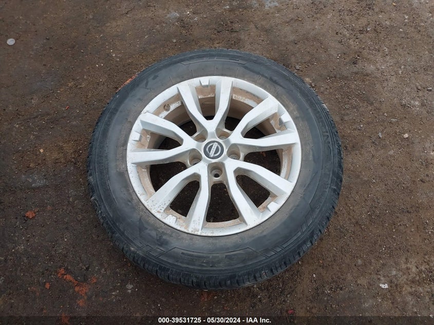 2017 Nissan Rogue Sv VIN: KNMAT2MT8HP566700 Lot: 39531725