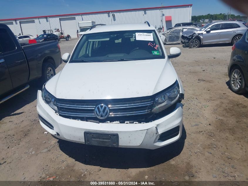 2018 Volkswagen Tiguan Limited 2.0T VIN: WVGBV7AXXJK001883 Lot: 39531880