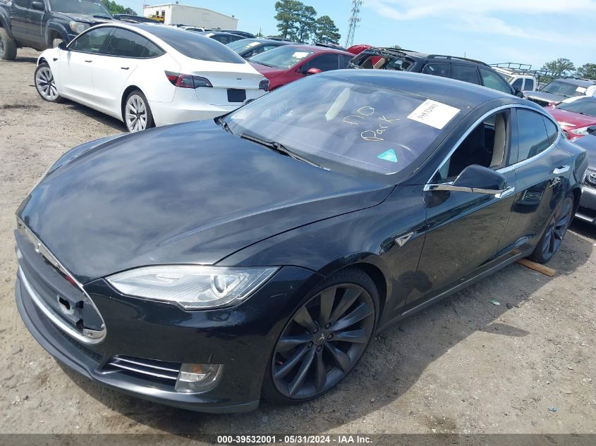 2013 Tesla Model S Performance VIN: 5YJSA1CPXDFP06646 Lot: 39532001