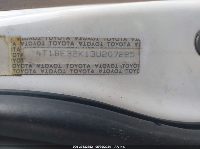 2003 Toyota Camry Le VIN: 4T1BE32K13U207225 Lot: 39532352