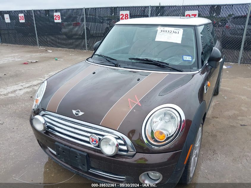 2010 Mini Cooper VIN: WMWMF3C54ATZ65806 Lot: 39532361