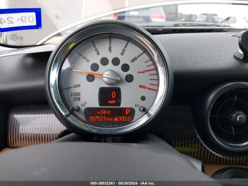 2010 Mini Cooper VIN: WMWMF3C54ATZ65806 Lot: 39532361