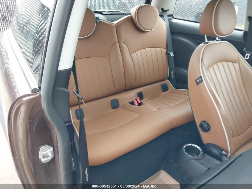 2010 Mini Cooper VIN: WMWMF3C54ATZ65806 Lot: 39532361