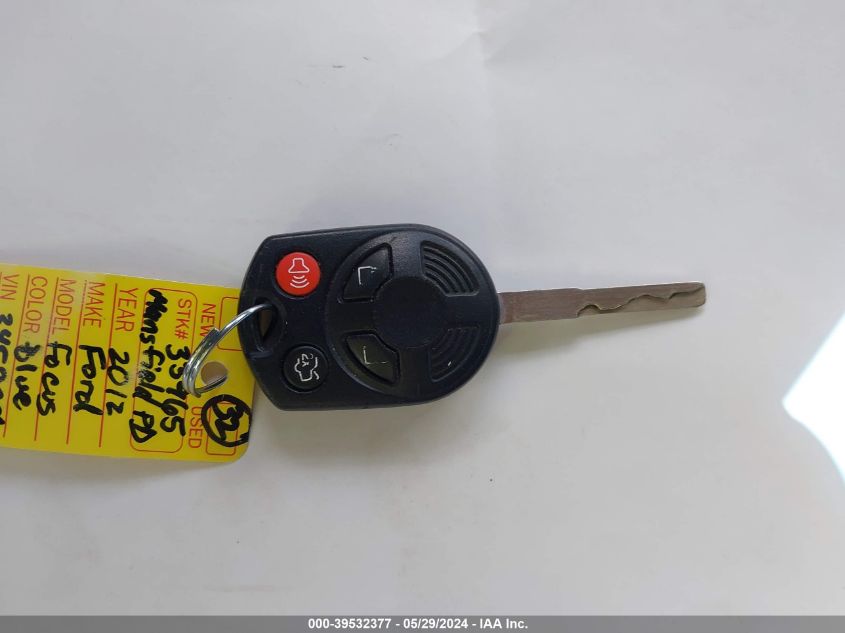 1FAHP3F21CL345894 2012 Ford Focus Se