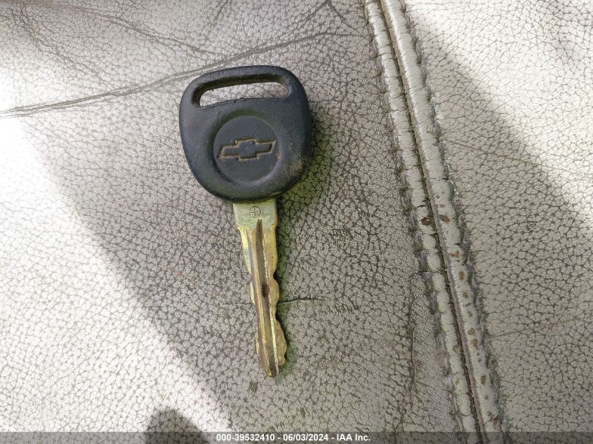 2011 Chevrolet Tahoe Lt VIN: 1GNSKBE05BR338751 Lot: 39532410