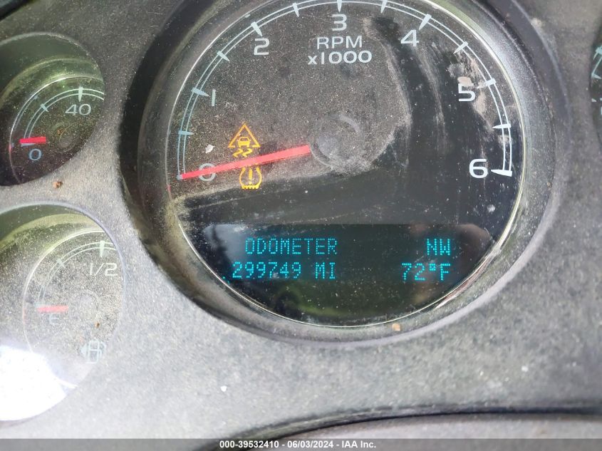 2011 Chevrolet Tahoe Lt VIN: 1GNSKBE05BR338751 Lot: 39532410