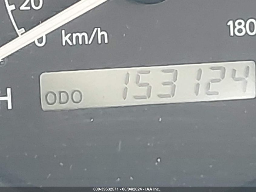 2002 Chevrolet Prizm VIN: 1Y1SK52802Z400122 Lot: 39532571