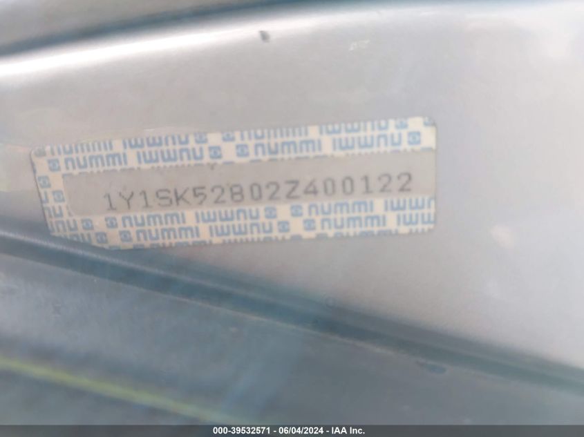 2002 Chevrolet Prizm VIN: 1Y1SK52802Z400122 Lot: 39532571