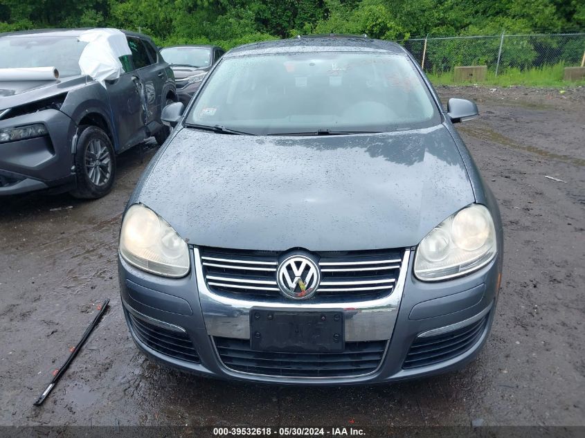 2008 Volkswagen Jetta Se/Sel VIN: 3VWRZ71K18M058341 Lot: 39532618