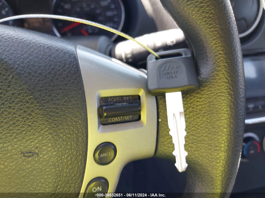 2015 Nissan Rogue Select S VIN: JN8AS5MV4FW255648 Lot: 39532651