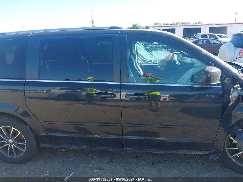 2017 Dodge Grand Caravan Sxt VIN: 2C4RDGCGXHR806555 Lot: 39532837