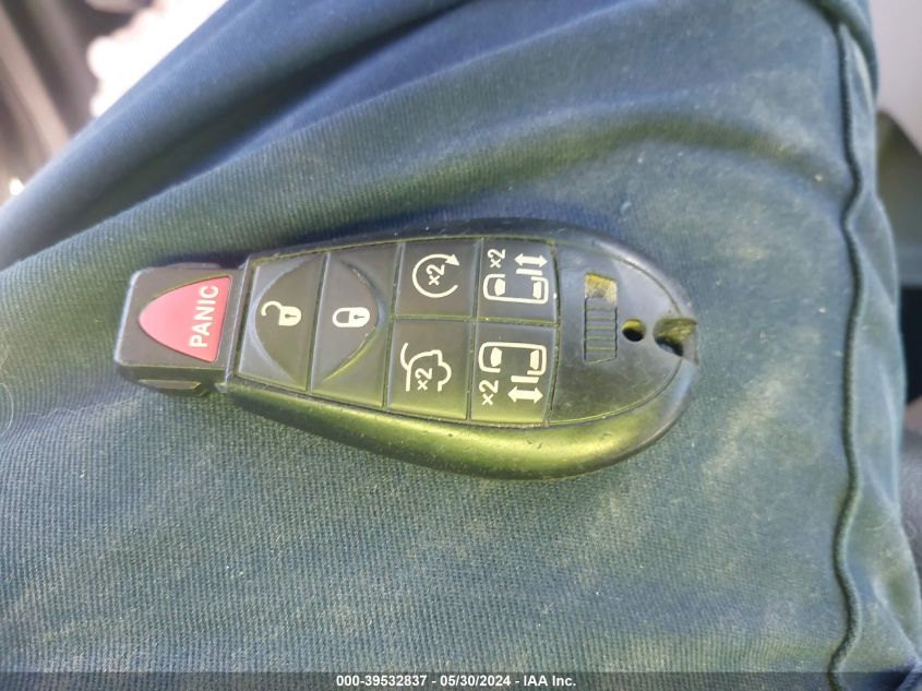 2017 Dodge Grand Caravan Sxt VIN: 2C4RDGCGXHR806555 Lot: 39532837