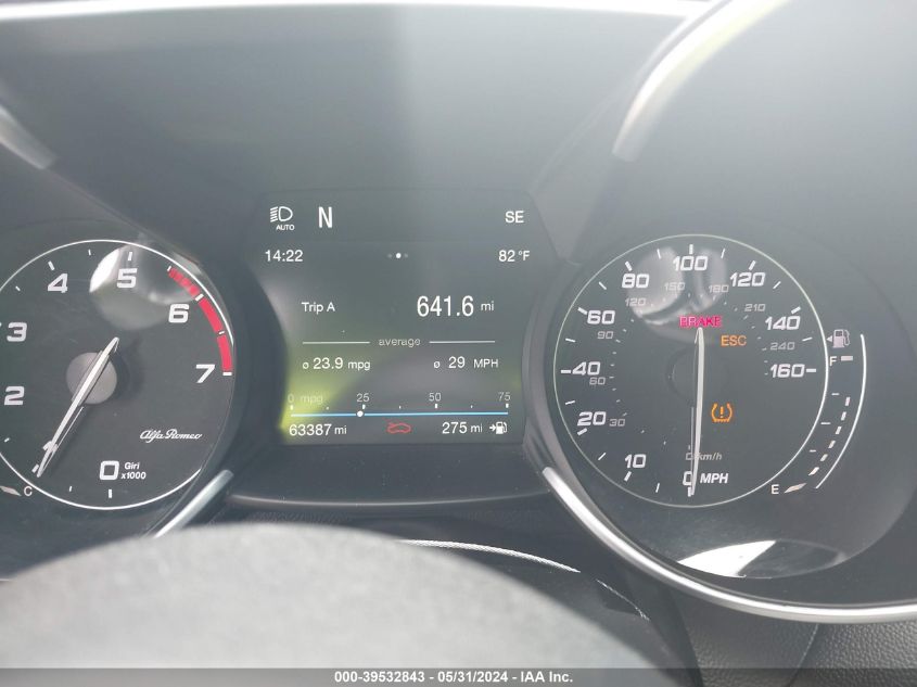 2017 Alfa Romeo Giulia Rwd VIN: ZARFAEBN2H7553951 Lot: 39532843