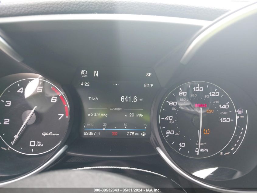 2017 Alfa Romeo Giulia Rwd VIN: ZARFAEBN2H7553951 Lot: 39532843