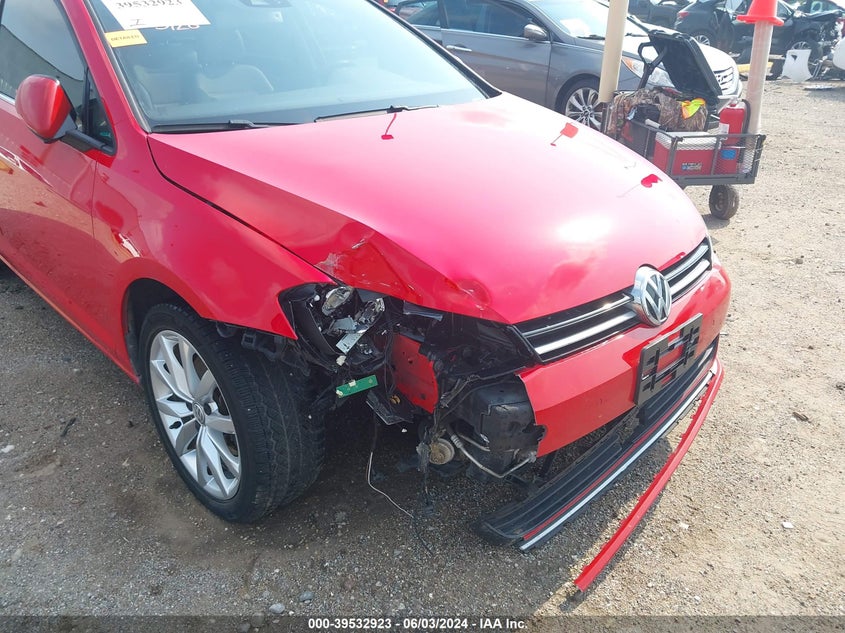 2016 VOLKSWAGEN GOLF SPORTWAGEN TSI SE 4-DOOR - 3VWC17AU6GM502374