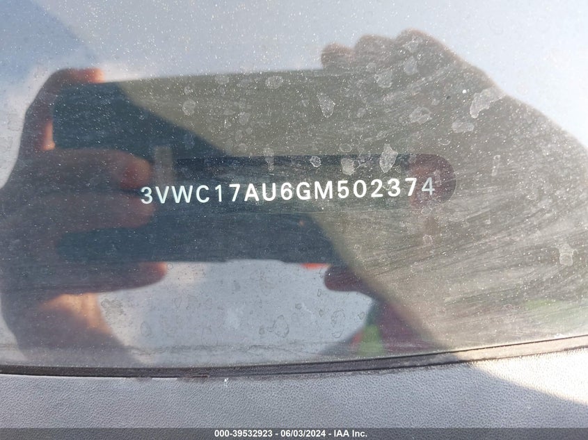 2016 VOLKSWAGEN GOLF SPORTWAGEN TSI SE 4-DOOR - 3VWC17AU6GM502374