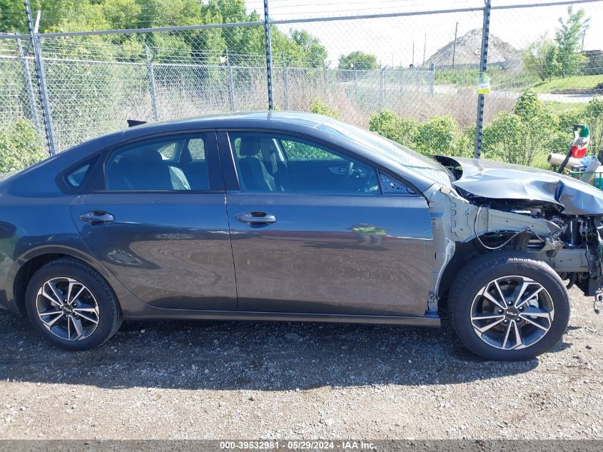 2024 Kia Forte Lxs VIN: 3KPF24AD2RE767785 Lot: 39532981