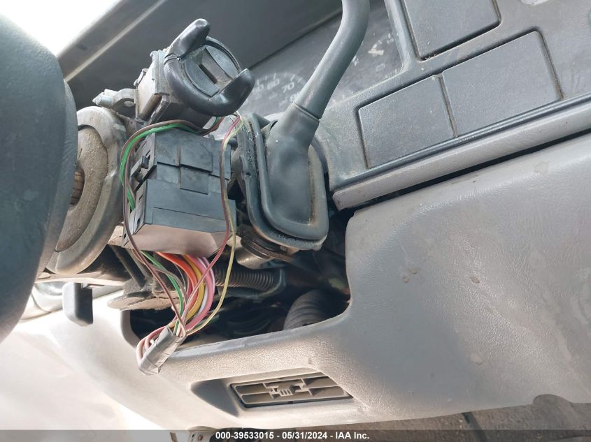 2000 Chevrolet C2500 Chassis VIN: 1GBGC24RXYF418301 Lot: 39533015