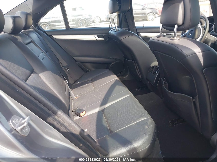 2012 Mercedes-Benz C 250 Luxury/Sport VIN: WDDGF4HB2CR207800 Lot: 39533027