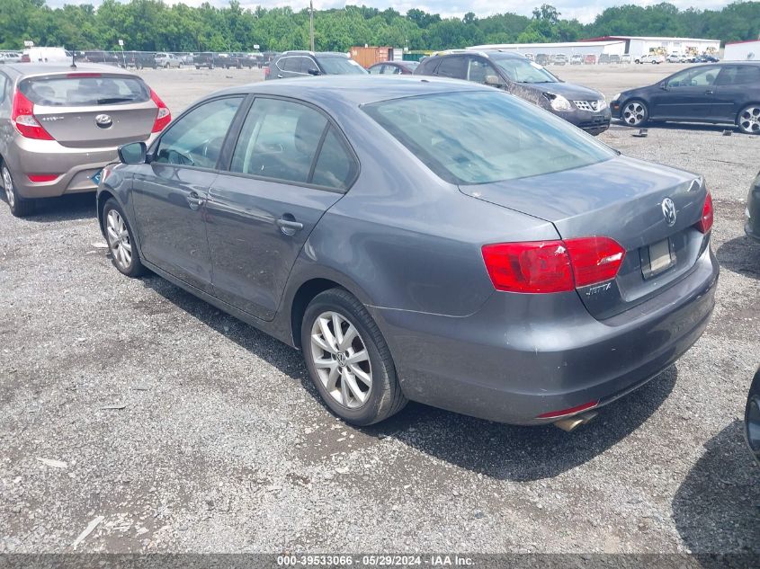 2013 Volkswagen Jetta 2.0L S VIN: 3VW2K7AJ2DM230626 Lot: 39533066