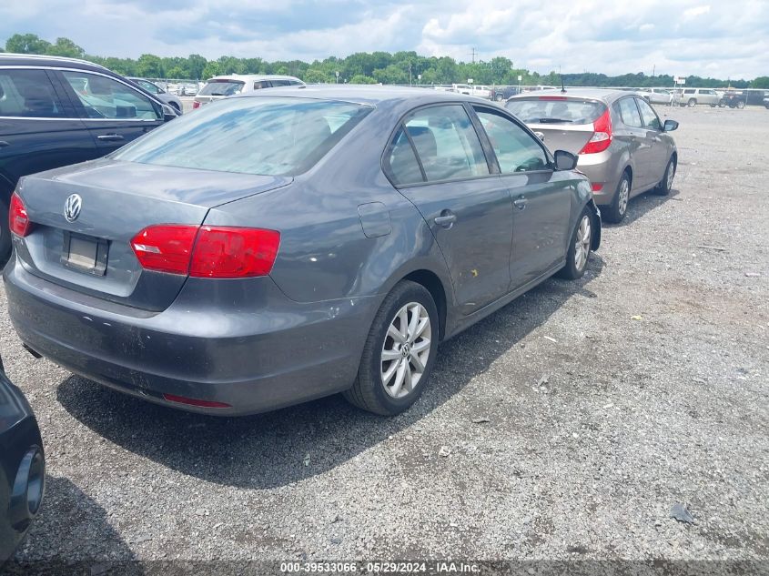 2013 Volkswagen Jetta 2.0L S VIN: 3VW2K7AJ2DM230626 Lot: 39533066