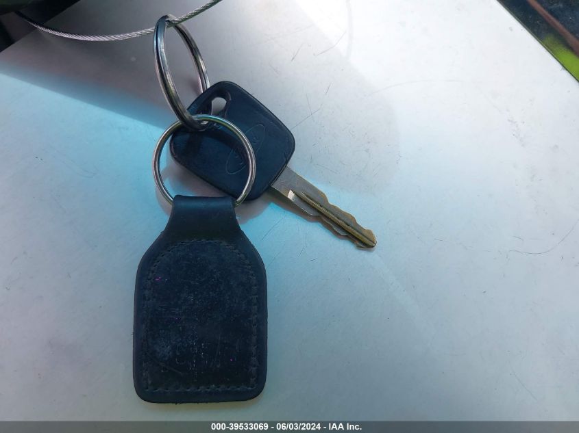 2002 Ford Expedition Xlt VIN: 1FMRU15W22LA93826 Lot: 39533069