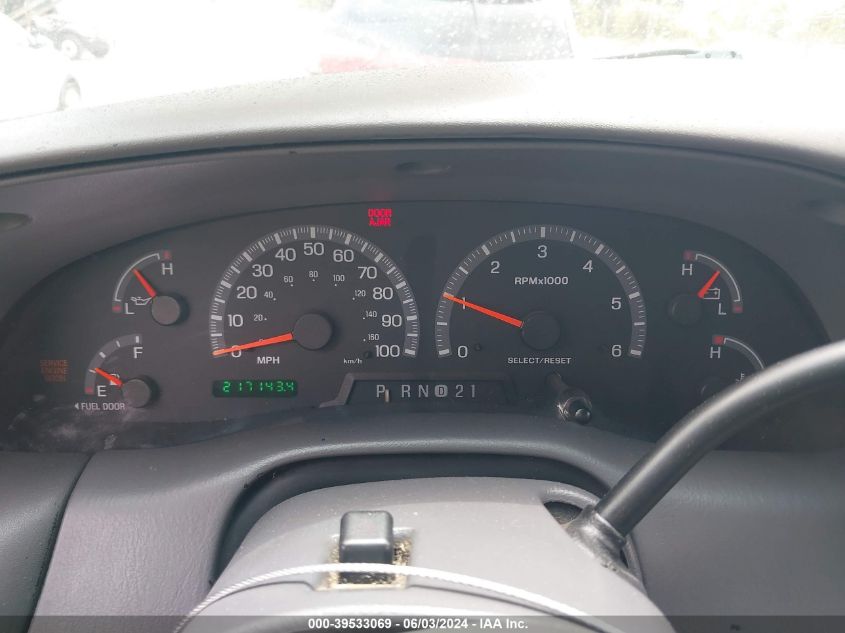 2002 Ford Expedition Xlt VIN: 1FMRU15W22LA93826 Lot: 39533069