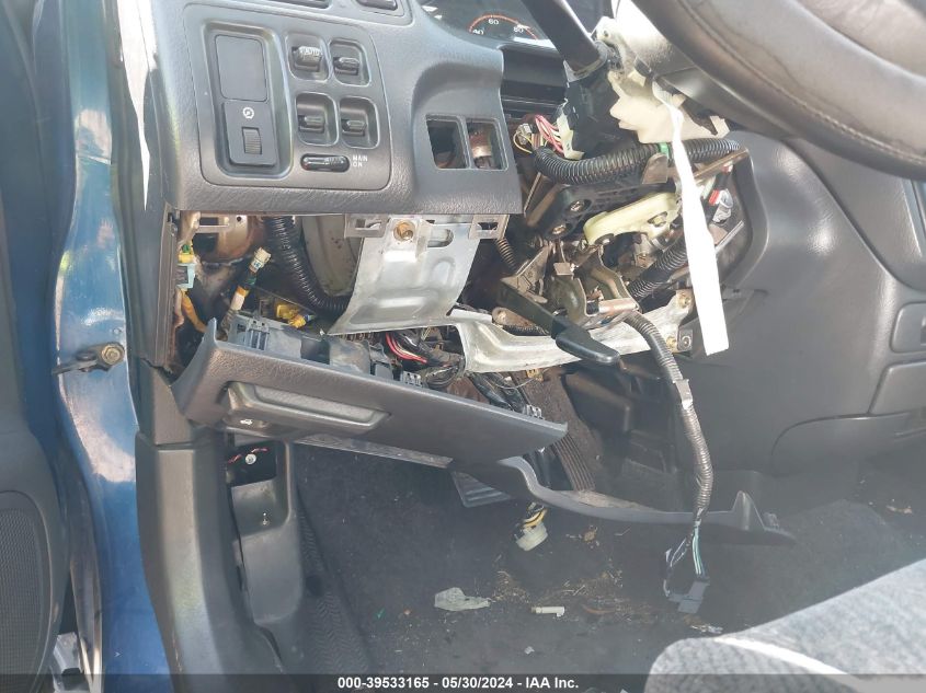 1999 Honda Cr-V Lx VIN: JHLRD2843XC001637 Lot: 39533165