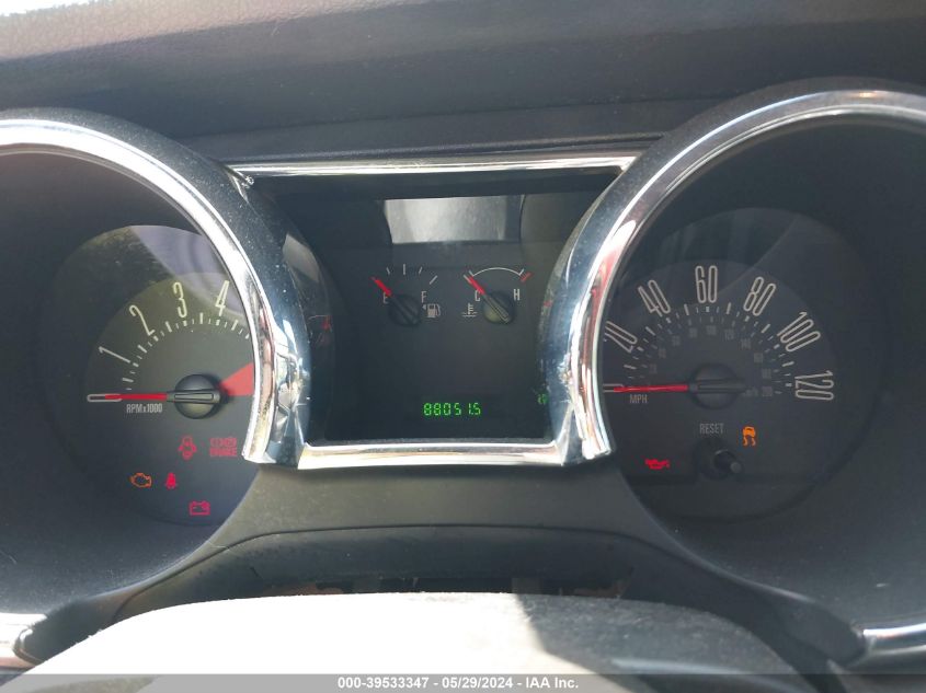 2005 Ford Mustang V6 Deluxe/V6 Premium VIN: 1ZVFT80N855166690 Lot: 39533347