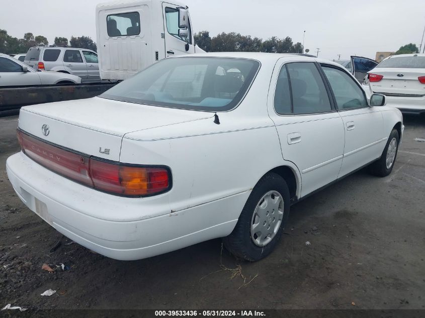 1992 Toyota Camry Le VIN: 4T1SK12E2NU013183 Lot: 39533436