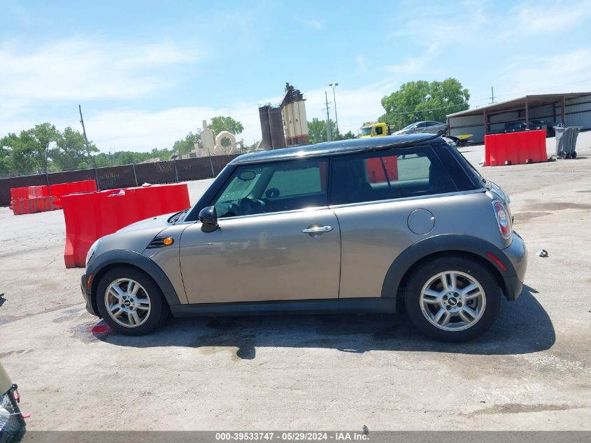 2013 Mini Hardtop Cooper VIN: WMWSU3C55DT691128 Lot: 39533747