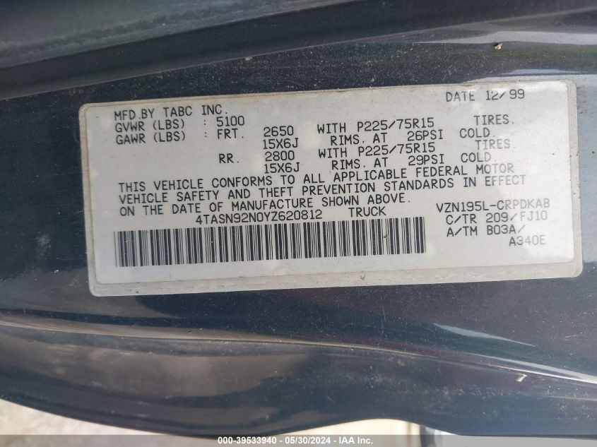 2000 Toyota Tacoma Prerunner V6 VIN: 4TASN92N0YZ620812 Lot: 39533940