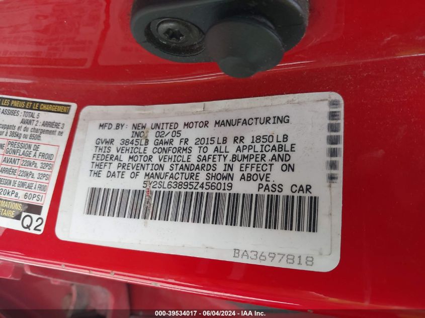 2005 Pontiac Vibe VIN: 5Y2SL63895Z456019 Lot: 39534017