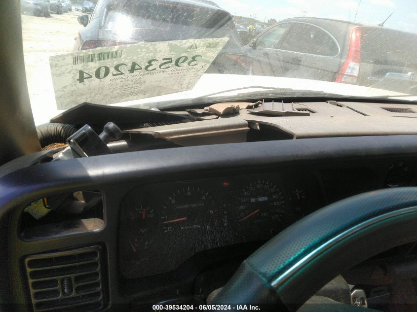 1996 Dodge Ram 2500 VIN: 1B7KC23W4TJ106400 Lot: 39534204