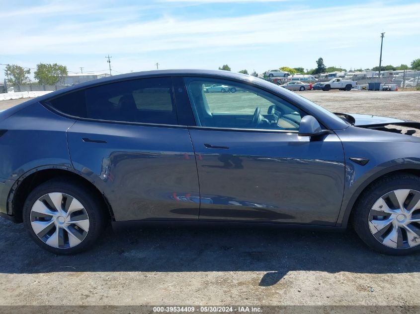 2023 Tesla Model Y Awd/Long Range Dual Motor All-Wheel Drive VIN: 7SAYGDEE3PF972362 Lot: 39534409