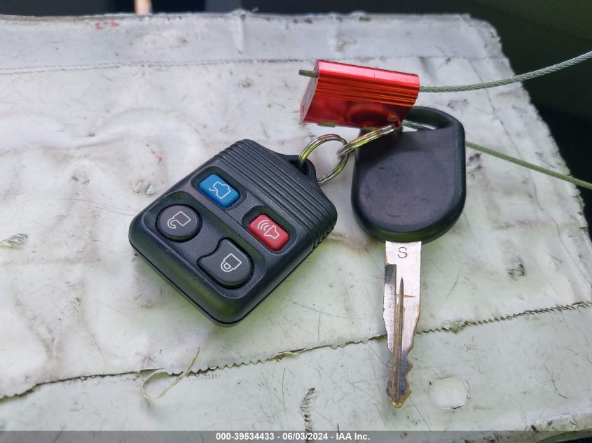 2008 Ford Mustang V6 Deluxe/V6 Premium VIN: 1ZVHT80N985200682 Lot: 39534433