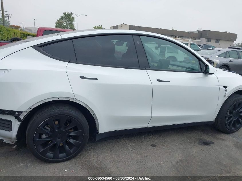 2023 Tesla Model Y Awd/Long Range Dual Motor All-Wheel Drive VIN: 7SAYGDEE8PF588223 Lot: 39534560