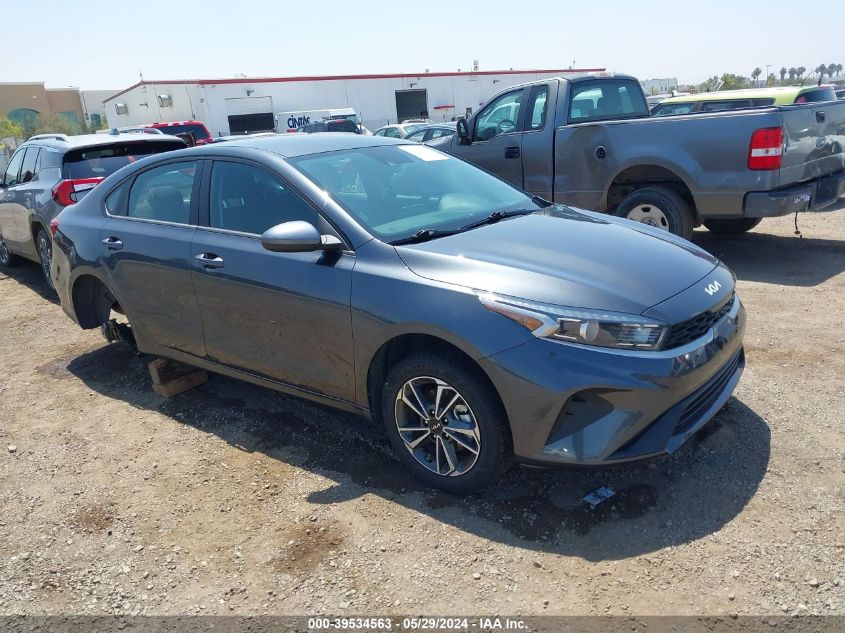 VIN 3KPF24AD8NE426935 2022 KIA FORTE no.1