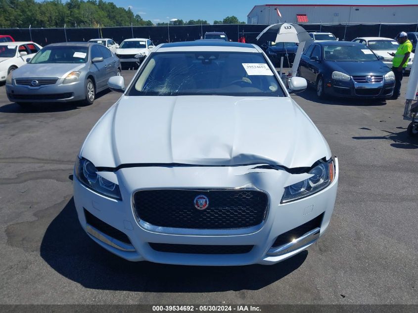 2017 Jaguar Xf 35T Premium VIN: SAJBD4BV7HCY35585 Lot: 39534692